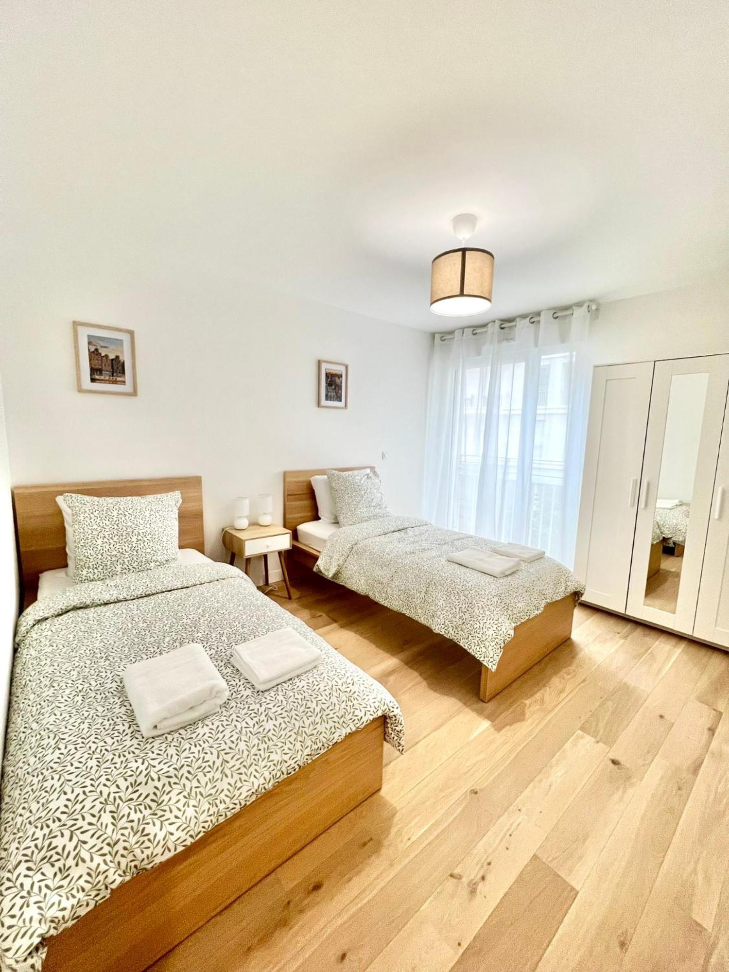 Appartement Neuf Et Spacieux Clichy Exteriér fotografie
