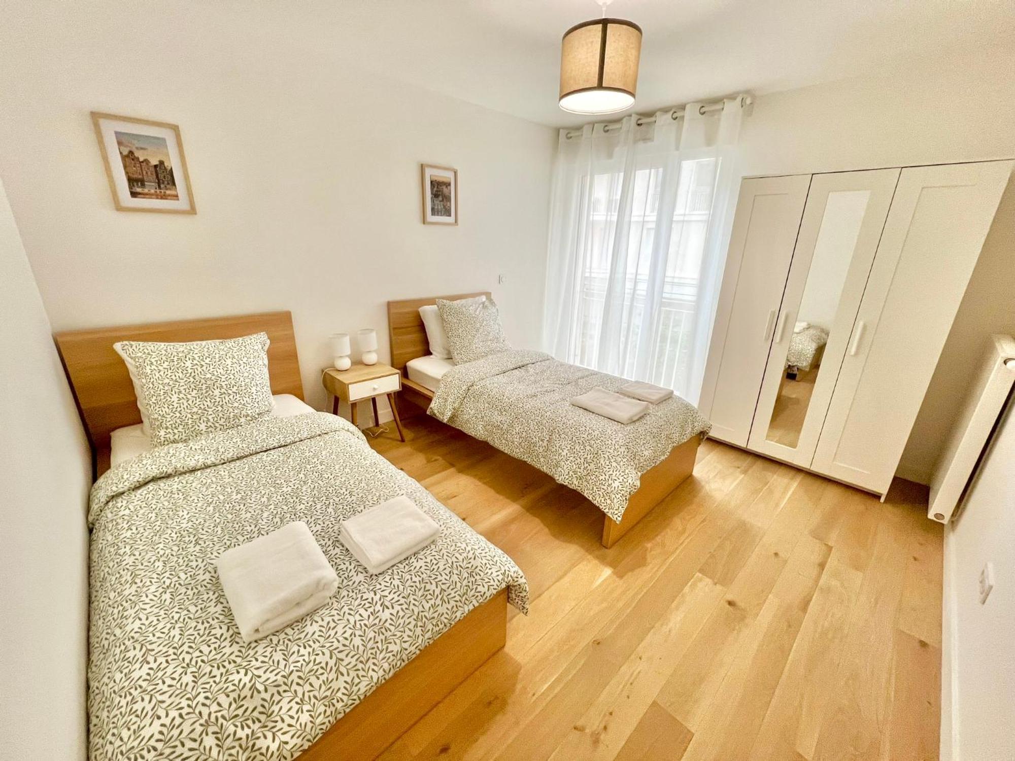 Appartement Neuf Et Spacieux Clichy Exteriér fotografie