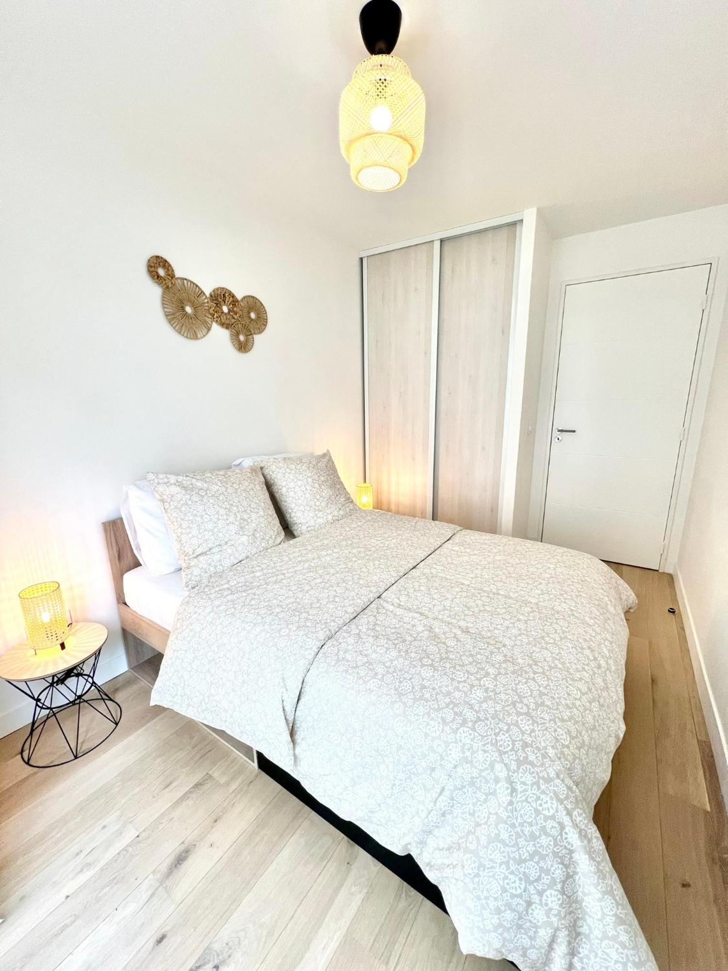 Appartement Neuf Et Spacieux Clichy Exteriér fotografie