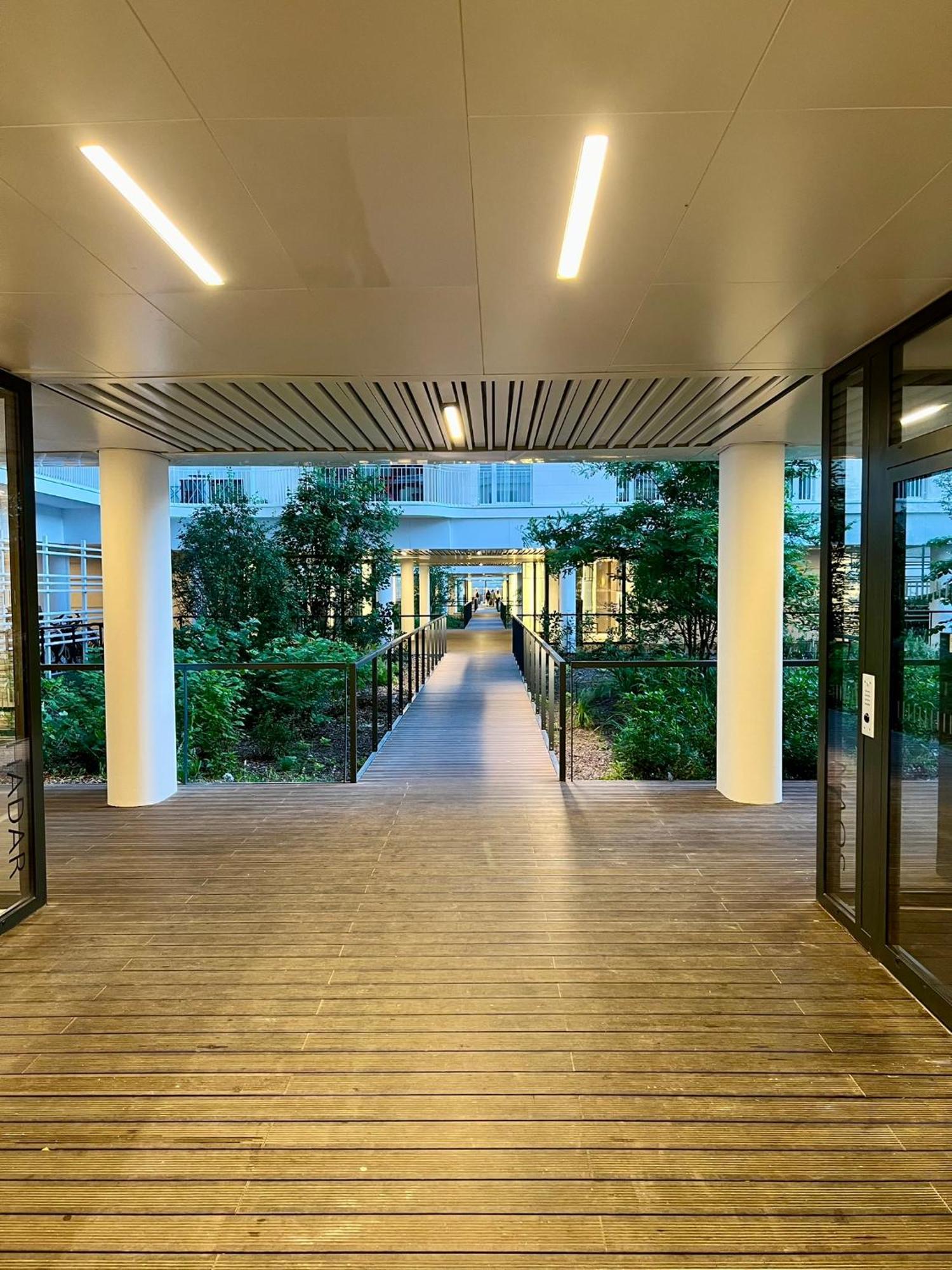 Appartement Neuf Et Spacieux Clichy Exteriér fotografie